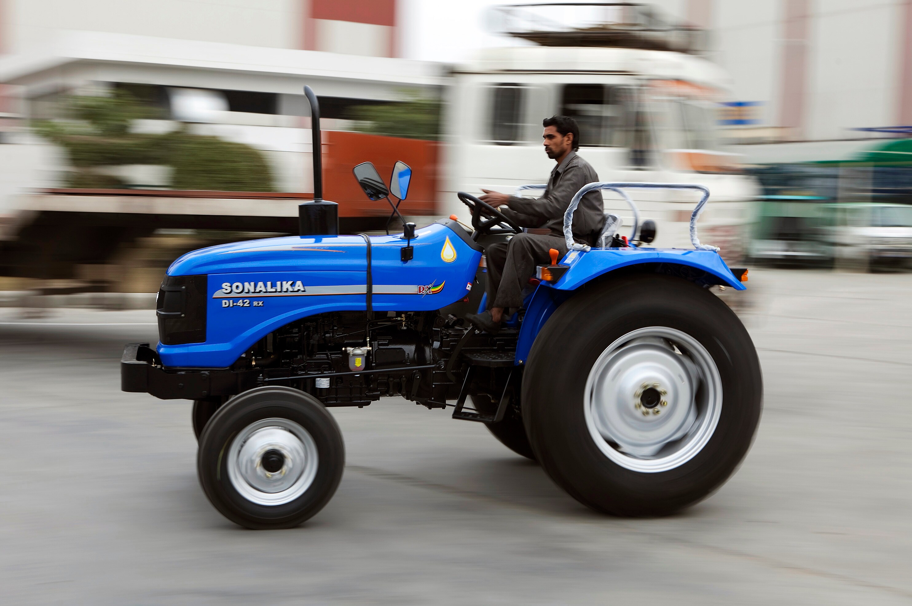 

Monsoon, Loan Waivers To Drive Tractor Sales