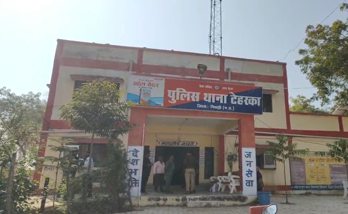Rape Case: नाबालिग से गैंग रेप और ब्लैकमेलिंग; पुलिस का एक्शन, कुछ ही घंटों में तीन आरोपी गिरफ्तार