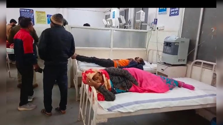 ट्रैक्टर ट्राली और लोडिंग वाहन की जोरदार भिड़ंत, 5 की मौत, 12 से ज्यादा लोग हुए घायल