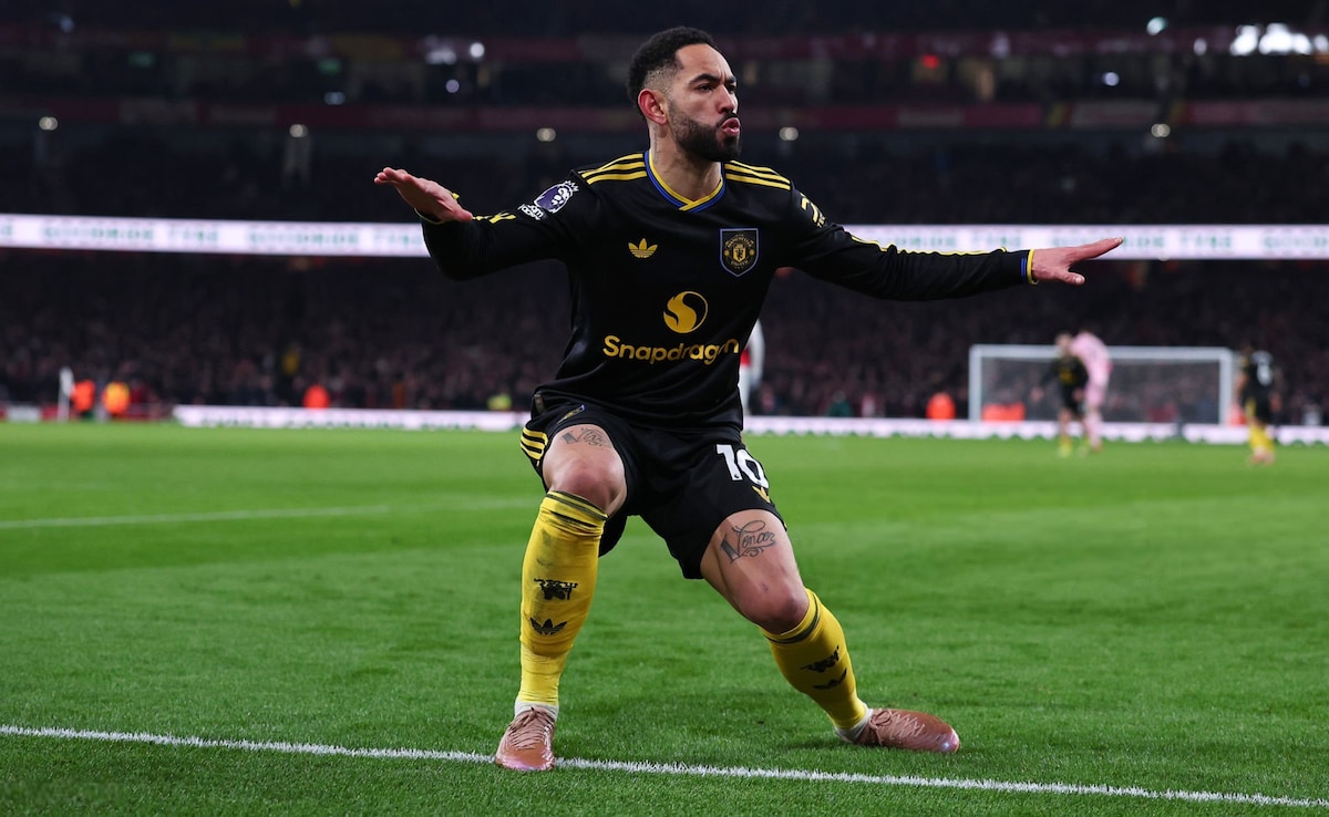 Arsenal Title Bid Dented By Dramatic Manchester United Defeat