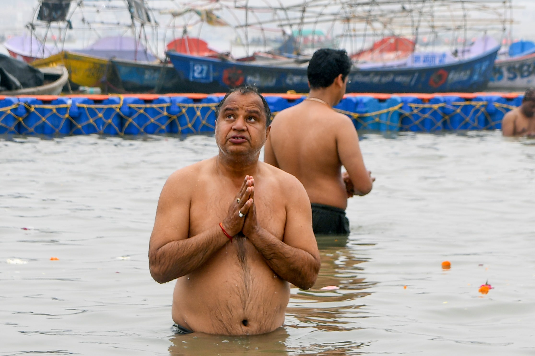 makar sankranti 2026 date confusion sun transit 14 january daan punya muhurat 15 january