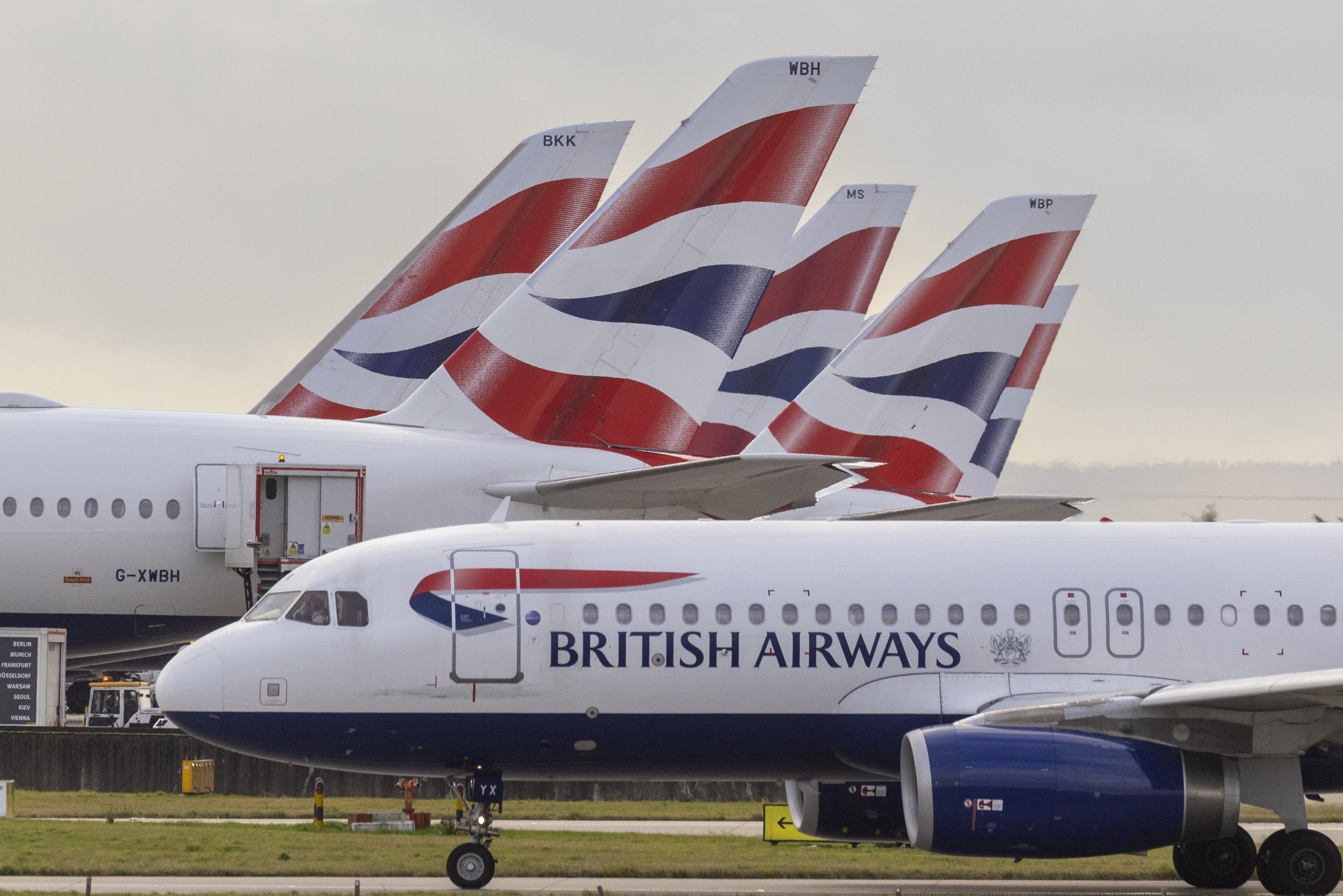 The Airline Industry&rsquo;s Biggest Climate Challenge: A Lack Of Clean Fuel