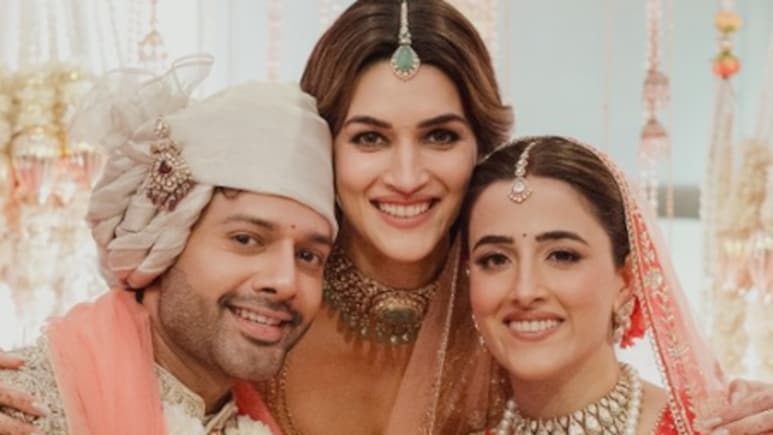 कृति सेनन ने जीजा स्टेबिन बेन को बताया 'भाई', बताया- बहन नुपूर सेनन को कितने साल सिंगर ने किया डेट