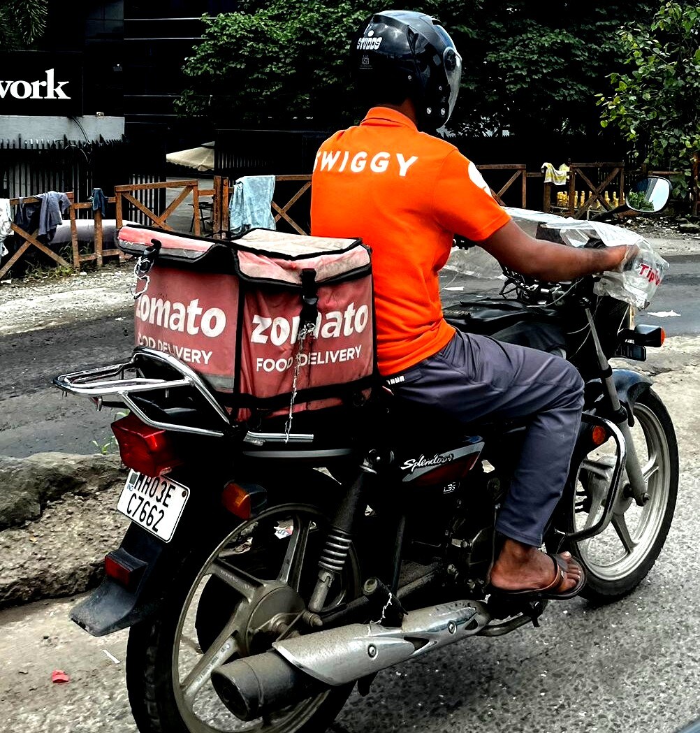 GST Blow: Lakhs Of Delivery Workers Likely To Be Hit As Zomato, Swiggy Stare At Rs 400 Crore Tax Outgo