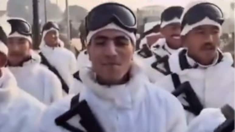 &ldquo;दिल ना दिया...&rdquo; की धुन पर झूमे जवान,  गणतंत्र दिवस रिहर्सल का यह वीडियो आपने देखा क्या?