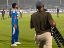 Shreyas Iyer Takes Batting Tips From New Zealand Star. Video Of Their Intense Chat Viral