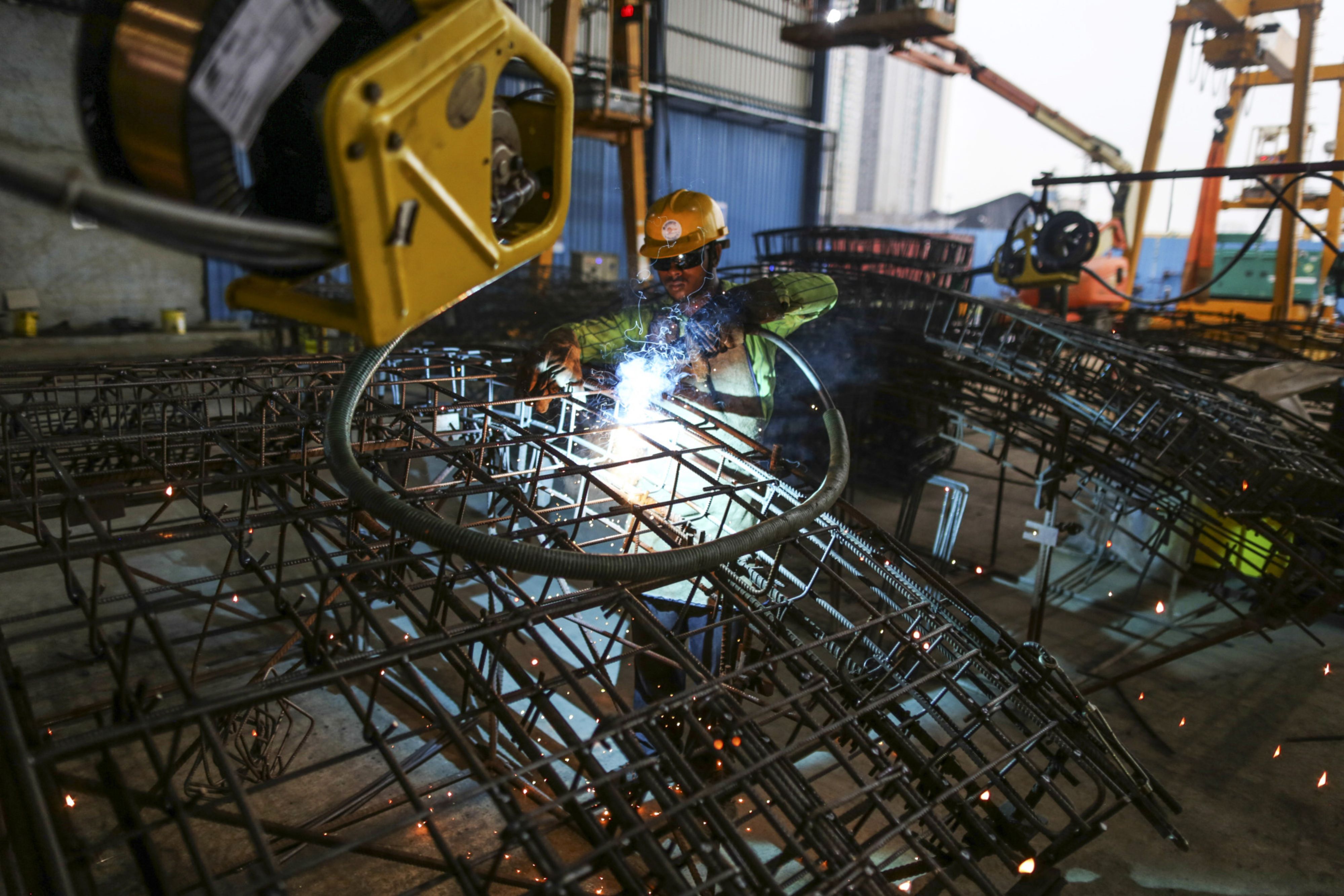 Care Ratings: India&rsquo;s IIP Rebounds To  Eight-Month High In October &nbsp;