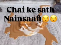 Watch: Street Vendor Makes 'Chai Biscuit Ice Cream.' Internet Is Not Happy