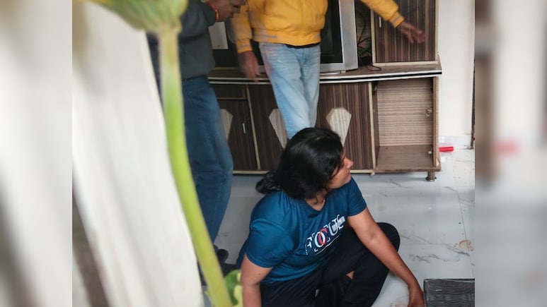 बेटे का गला रेतकर मर्डर, बेटी पर भी जानलेवा हमला... महाराष्&zwj;ट्र के वाघोरी में हत्&zwj;यारी बनी मां