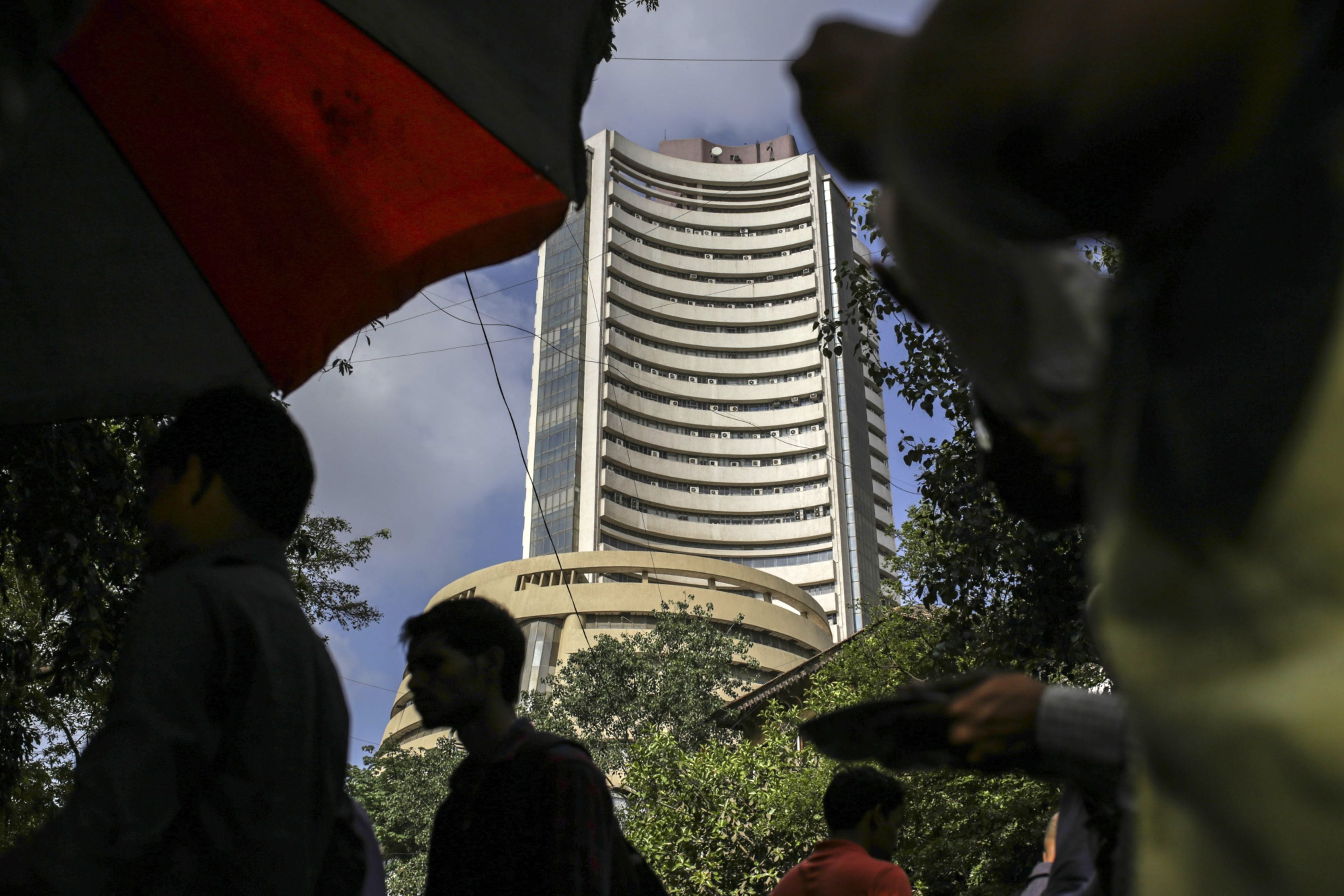 Sensex, Nifty Log Second Day Of Gains As Outlook Improves