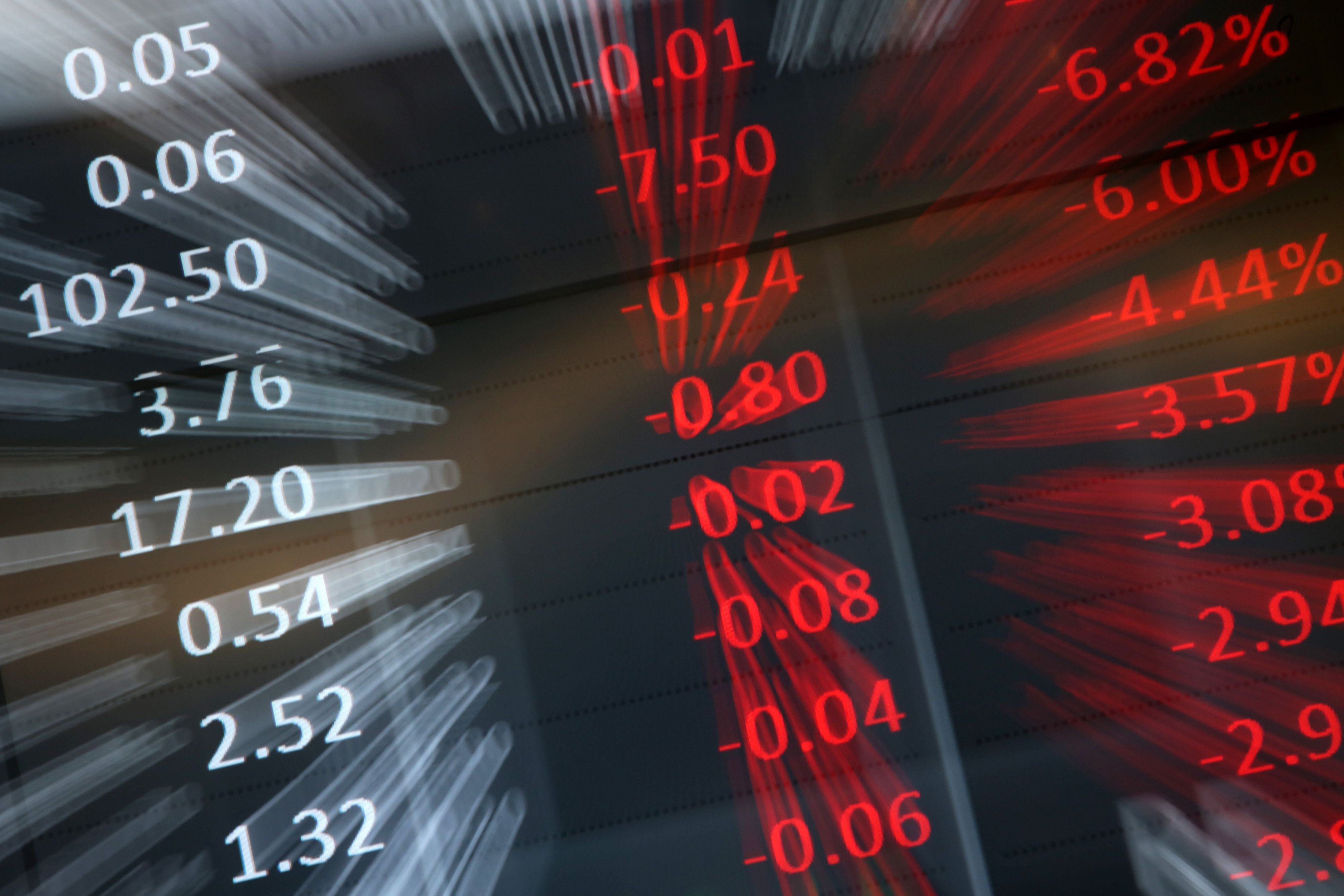 Sensex, Nifty Fall For Third Day As RIL, I.T. Stocks Drag