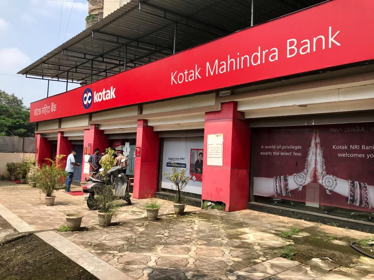 Kotak Mahindra Bank Q1 Update: Net Advances Rise 4%, Deposits Up Nearly 3%