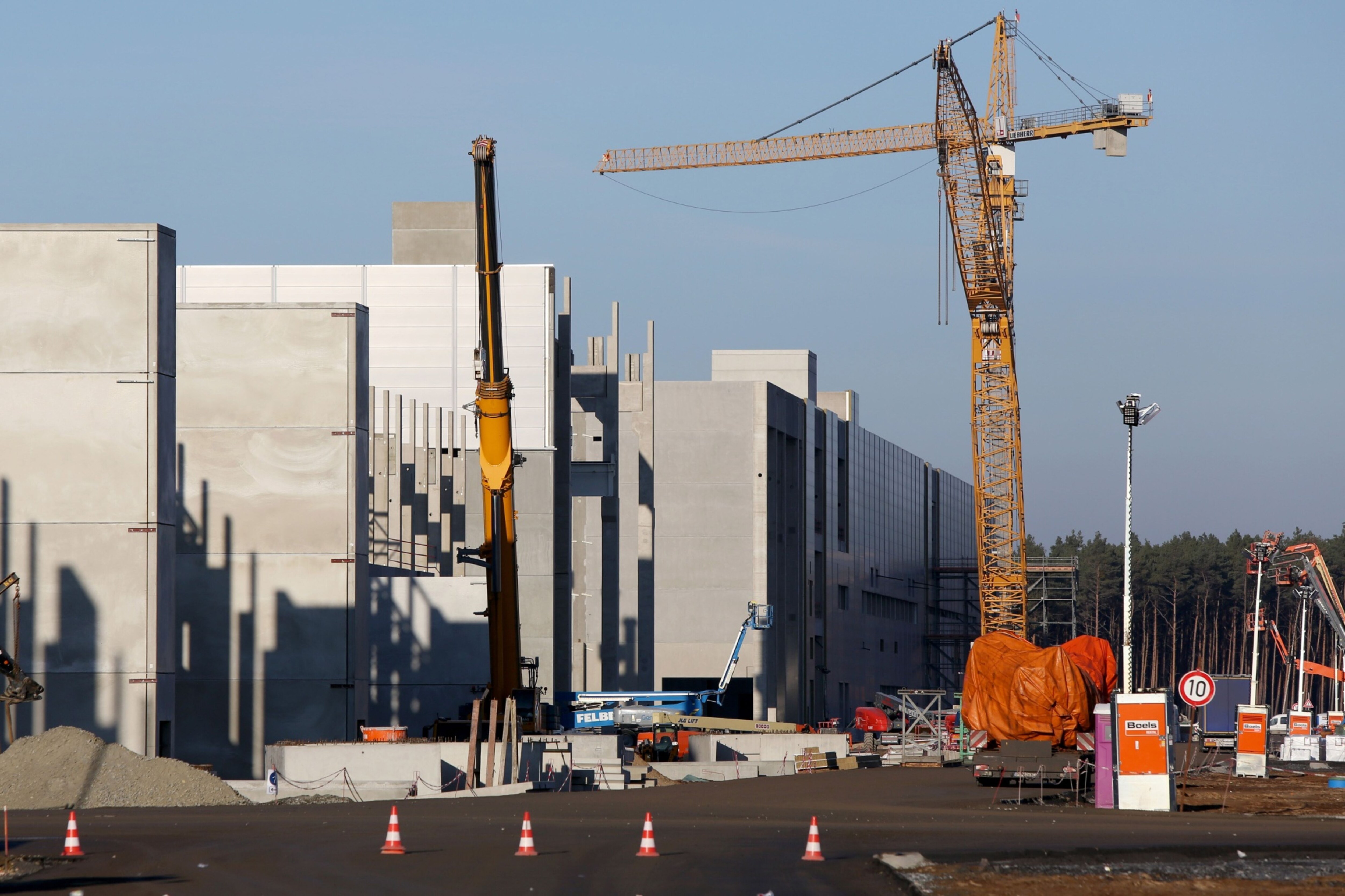 Infra Sector Q3 Earnings Preview: Robust Execution Momentum Continues, Says Prabhudas Lilladher &nbsp;