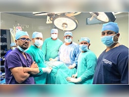 ऑपरेशन करते हुए डॉक्&zwj;टर्स लाल-पीला क्यों नहीं पहनते, क्&zwj;यों चुना गया है हरा-नीला रंग, चौंका देगी वजह