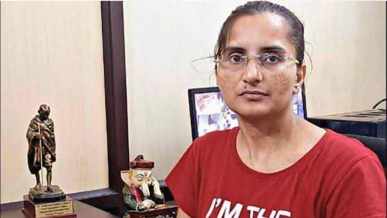 Success Story: शादी से ठीक पहले घर छोड़कर भागी, 7 साल बाद PCS अफसर बनकर लौटी; फिल्मी है संजू रानी की ये कहानी