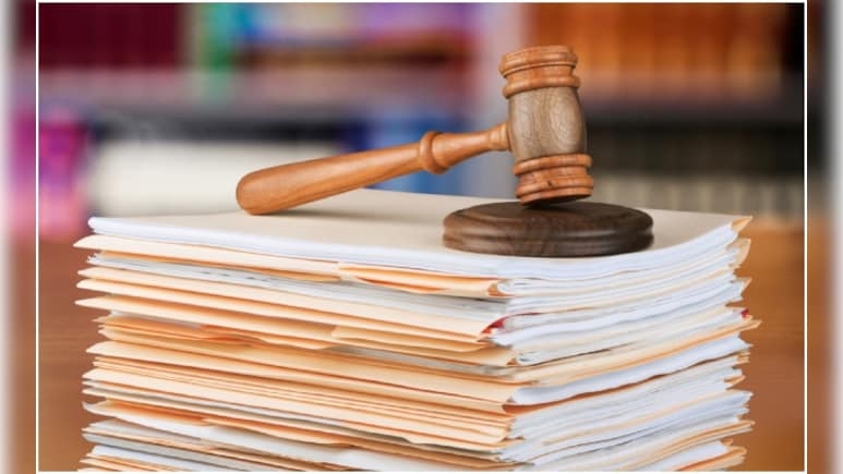 Contaminated Water Death Case: कोर्ट ने नगर पालिका अध्यक्ष और CMO &nbsp;को जारी किया नोटिस, मचा हड़कंप