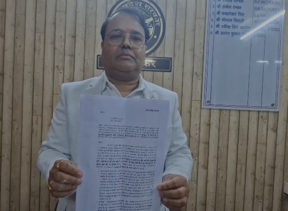 मुझे बर्दाश्त नहीं हुआ... इस्तीफा देते ही जब पत्नी से बात करते हुए फफक-फफक कर रो पड़े प्रशांत कुमार सिंह