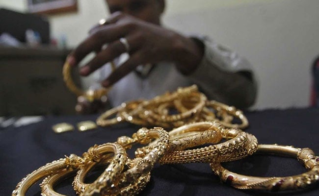 Hallmarking To Be Mandatory For Gold Jewellery From 2021: Ram Vilas Paswan