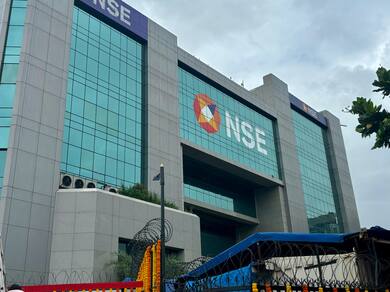 Stock Market Today: Sensex Ends Over 700 Points Down; Nifty Falls Over 1% As HDFC Bank Drags
