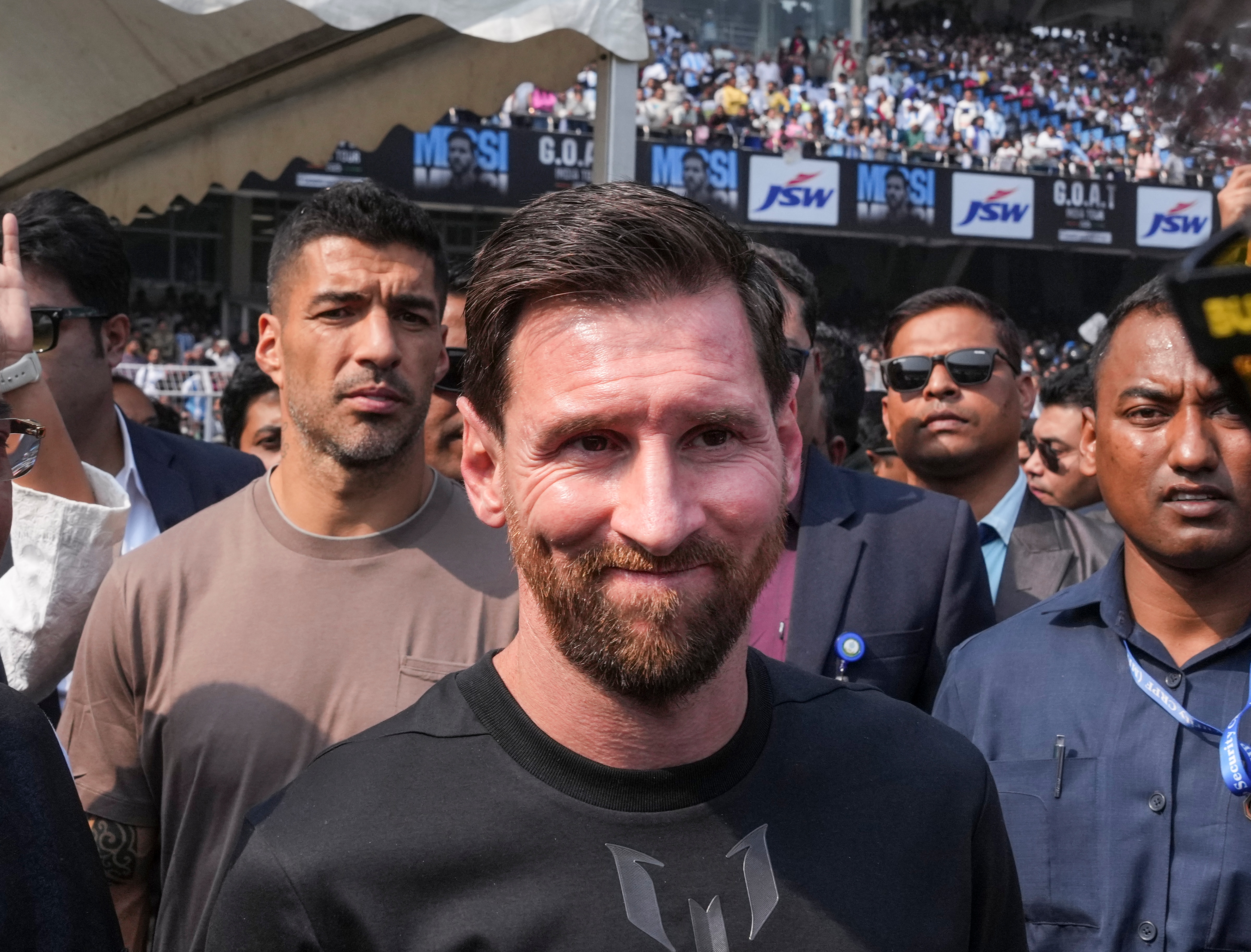 Lionel Messi India Tour 2025: Hyderabad Event Concludes After Short Skill Display; Crowds Go Loud