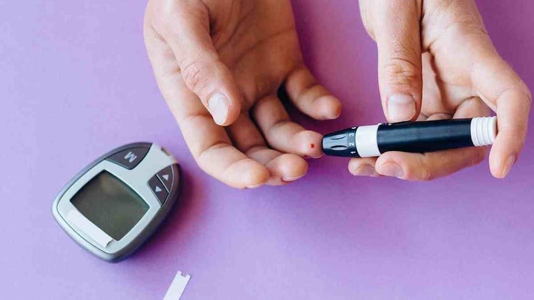 This Simple Habit Can Lower Blood Sugar Without Changing Your Diet, Reveals Doctor