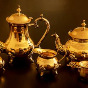 Glass vs Ceramic Teapots: Which One Is More Practical For Daily Use
