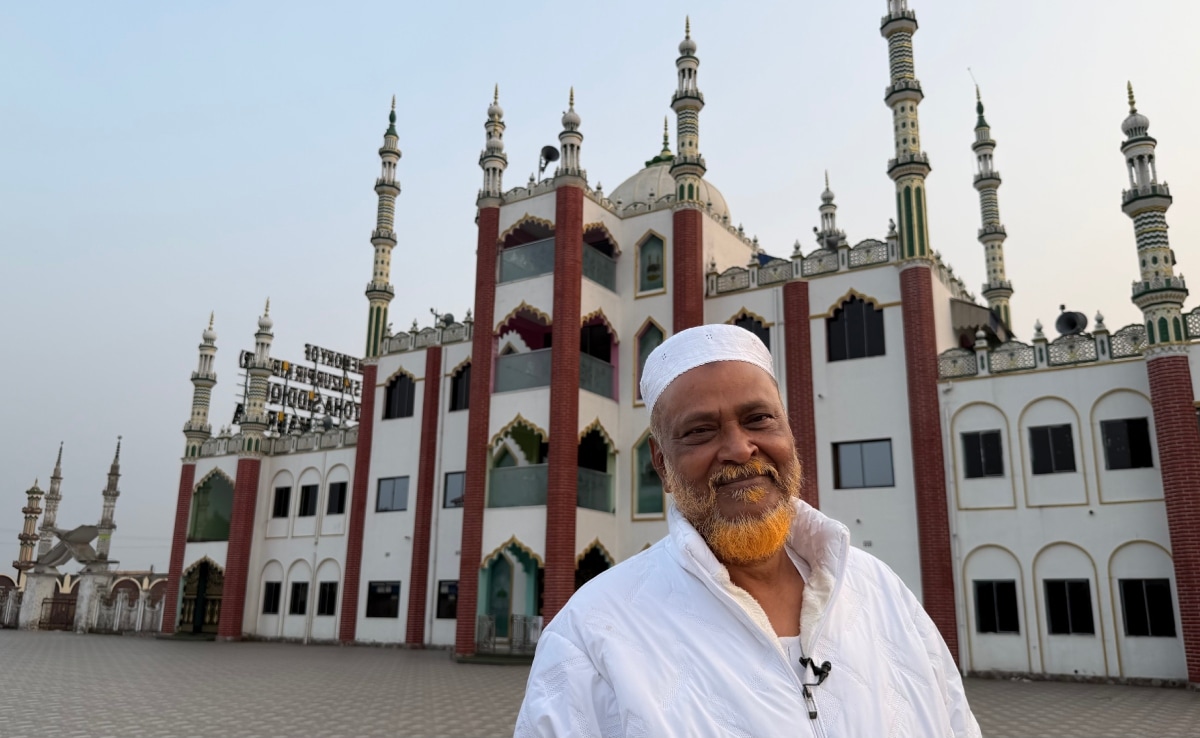 पीरज़ादा तोहा सिद्दीकी आरोप लगाते हुए कहते हैं कि अपने 34 साल के शासनकाल में सीपीएम ने मुसलमानों के लिए कुछ नहीं किया.