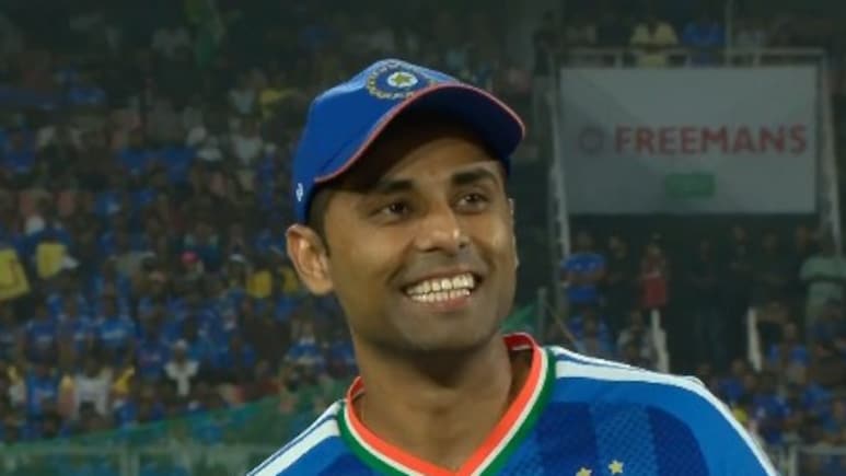 'हमारी फ्लाइट टिकट बुक है...' सूर्यकुमार यादव ने टी20 वर्ल्ड कप में पाकिस्तान के भारत के खिलाफ मैच ना खेलने पर दिया बड़ा बयान