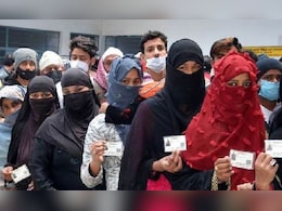 UP SIR: संभल में सबसे ज्यादा 20%, अलीगढ़ से रामपुर तक मुस्लिम बहुल 12 जिलों में वोटरों पर जमकर चली कैंची