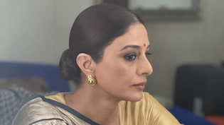 तब्बू की मौसी हैं फरहान अख्तर की सौतेली मां, भांजी को गले लगाकर हुईं इमोशनल