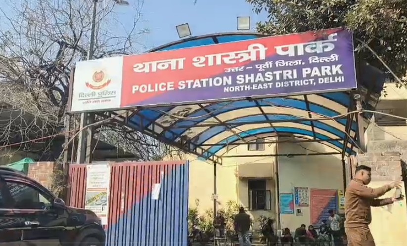 बर्बरता की इंतहा... दिल्ली में 11 साल के बेटे को सौतेले पिता ने दी दर्दनाक मौत,  क्षत-विक्षत शव का VIDEO भी बनाया