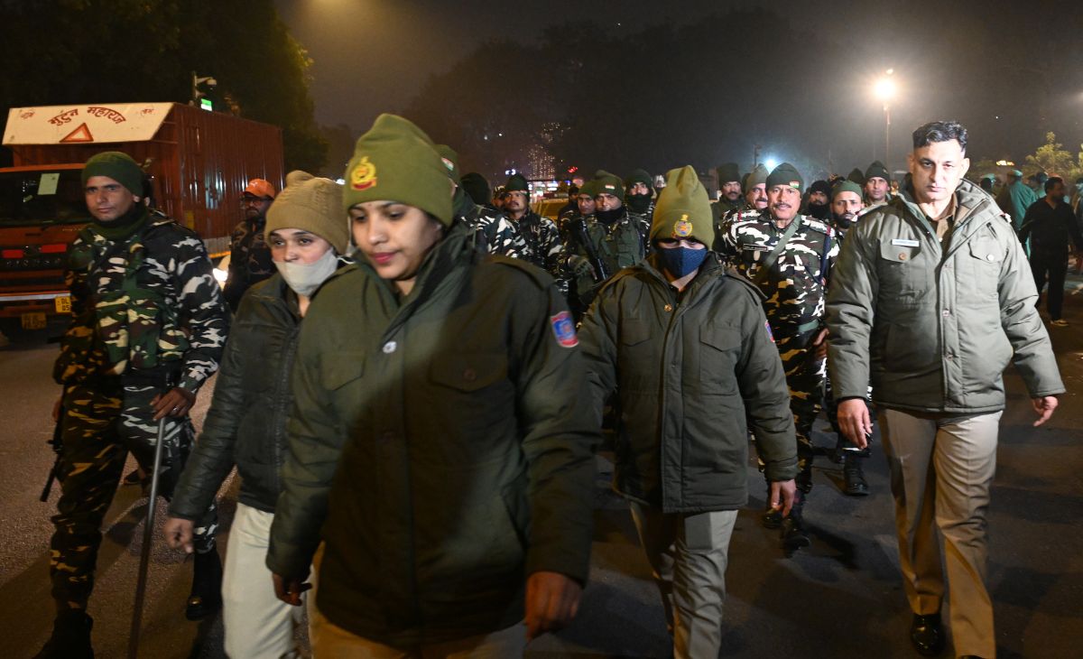 48 घंटे में पकड़े गए 280 गैंगस्टर्स सहित 854 बदमाश, दिल्ली पुलिस का अपराधियों के खिलाफ चला 'ऑपरेशन गैंग बस्ट'