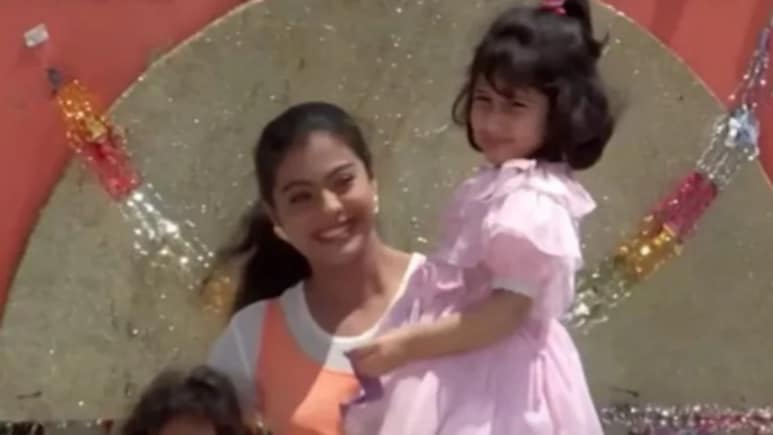 काजोल की गोद में दिख रही बच्ची बड़ी होकर बनी टॉप एक्ट्रेस, सुपरस्टार खान संग जुड़ा नाम, 28 साल बाद नाम जान फैंस हैरान