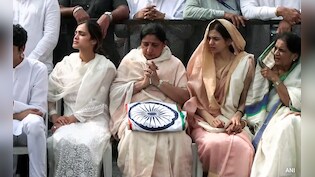 सुनेत्रा पवार: एक मौन नेता या &lsquo;वहिनी&rsquo; से सत्ता के शिखर तक का सफर