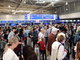 Flights Grounded In Greece Due To Radio Frequency Loss