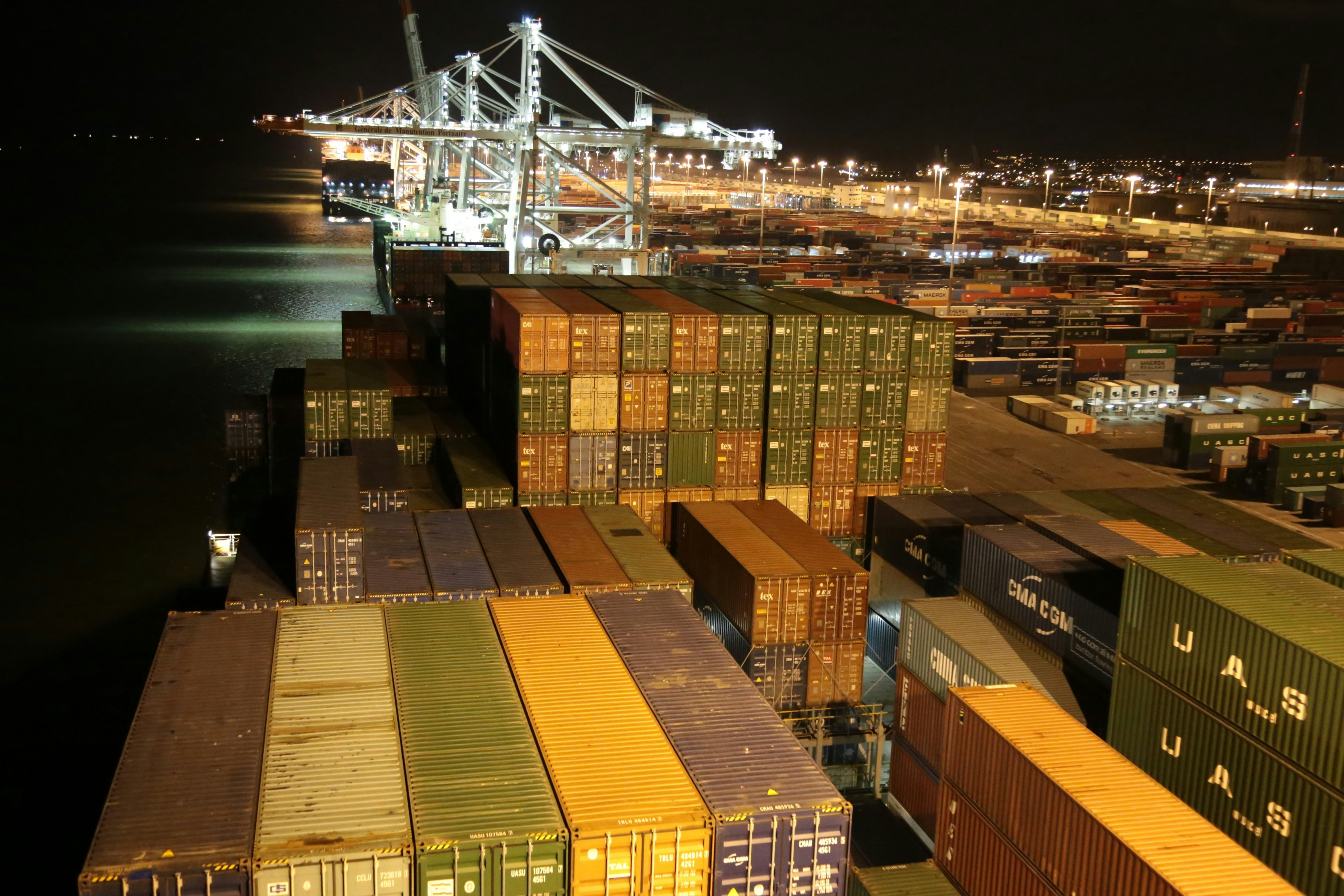 RBI Permits 15-Month Time For Exporters To Bring In Proceeds Of Overseas Shipments