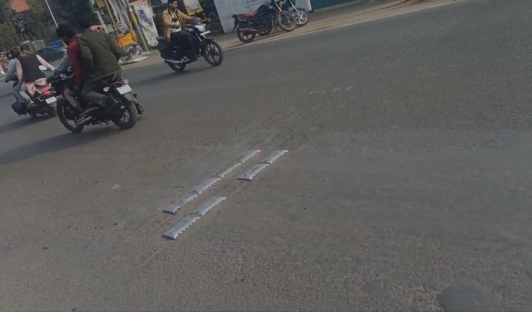 Speed Breakers Chori Vidisha MP