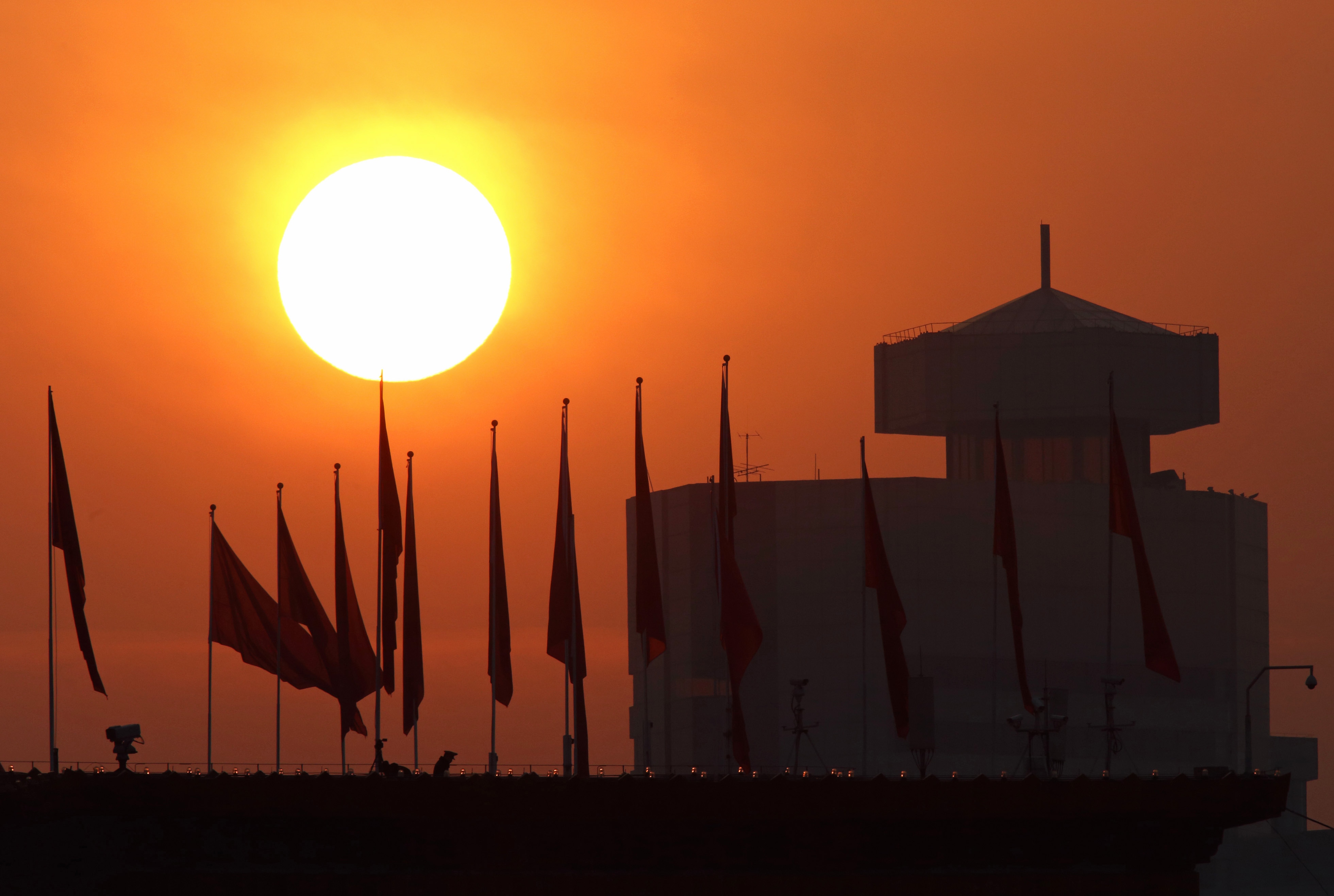 BQuick On Nov. 6: Top 10 News Stories In Under 10 Minutes&nbsp;