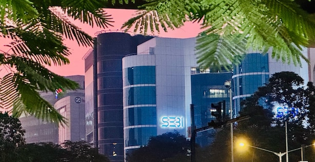 SEBI Eases Settlement Guarantee Fund Rules For Commodity Clearing Corporations