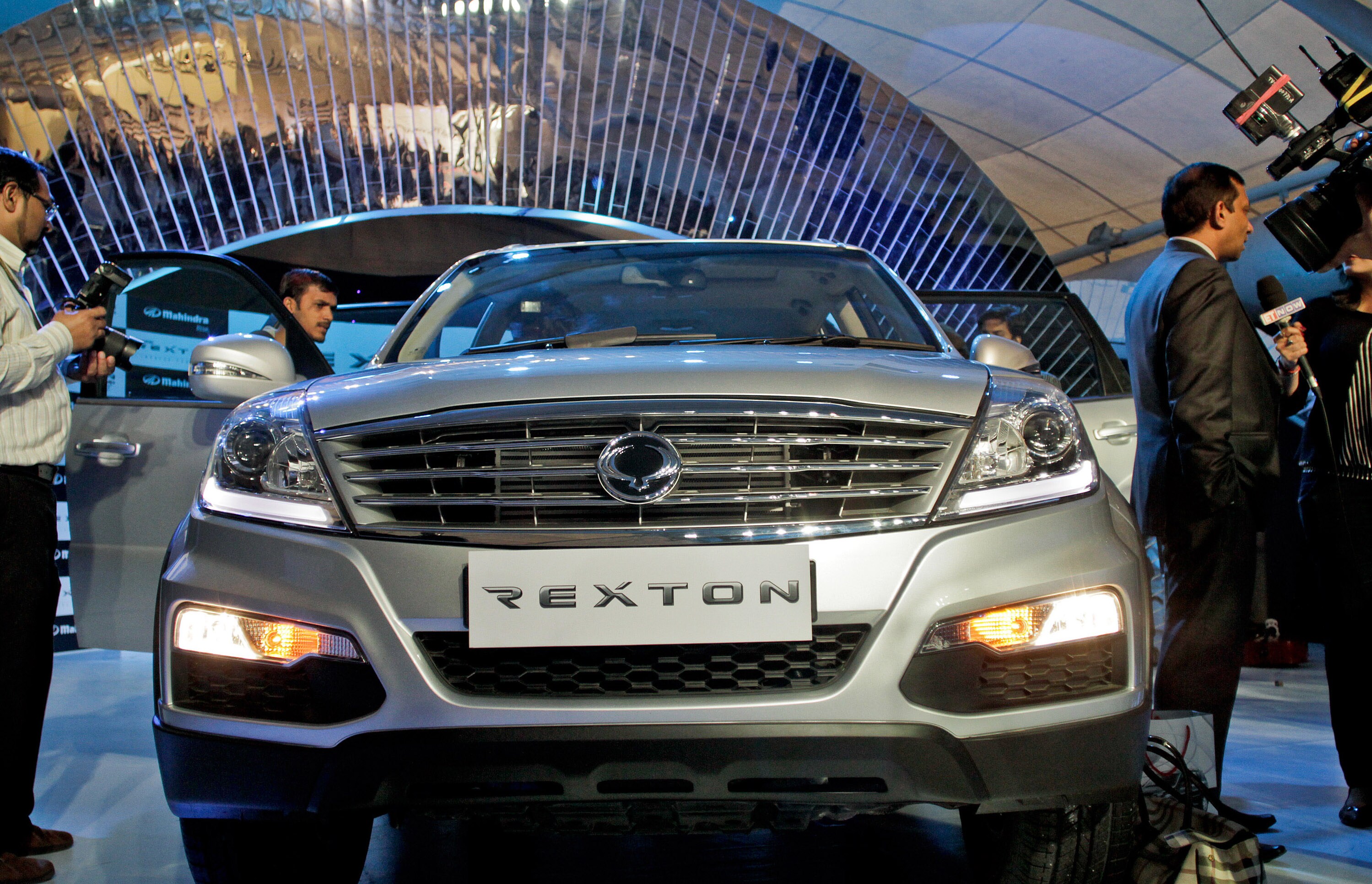 Auto Industry Bats For Smooth GST Transition