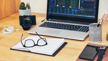 Trade Setup For Aug 31: Next Nifty Hurdle Near 24,400; Analysts Flag Bearish Bias Despite Rebound