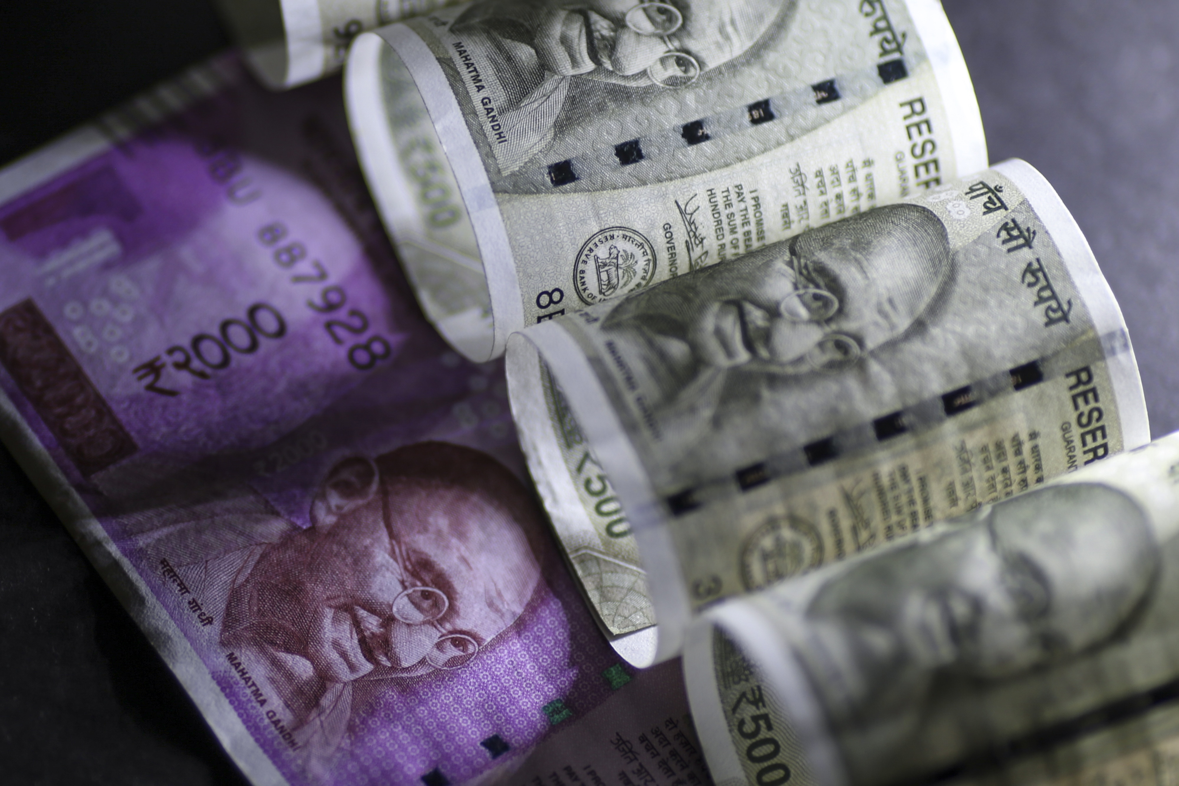 SBI Life Insurance Pares Some Gains After Listing At 5% Premium