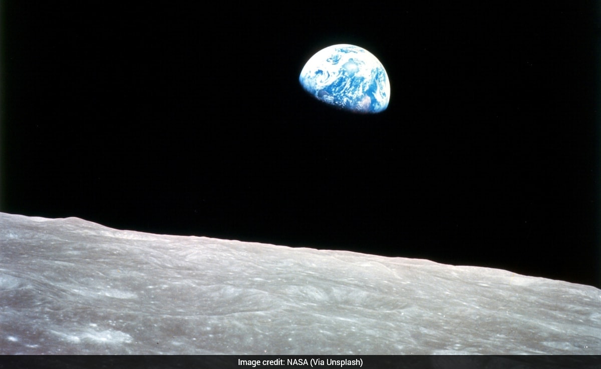 Earth's Atmosphere Has Nourished Moon for Billions of Years