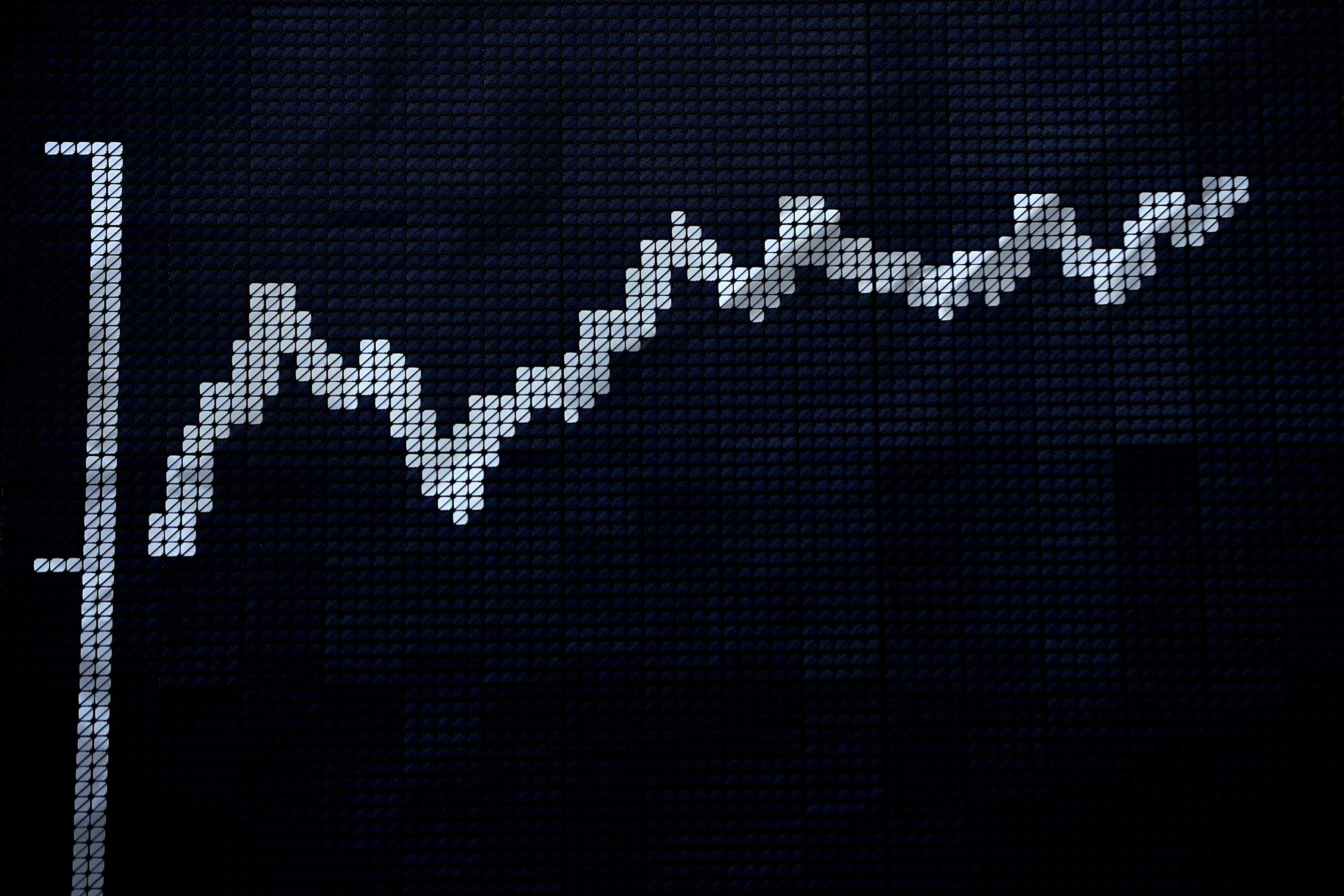 Sensex, Nifty End Little Changed; Metals, State-Run Lenders Shine