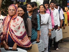 BMC Election: मुंबई में कितनी है हिन्दू-मुस्लिम आबादी, 30 फीसदी मराठी वोट किस पाले में जाएगा, जानें पूरा गणित