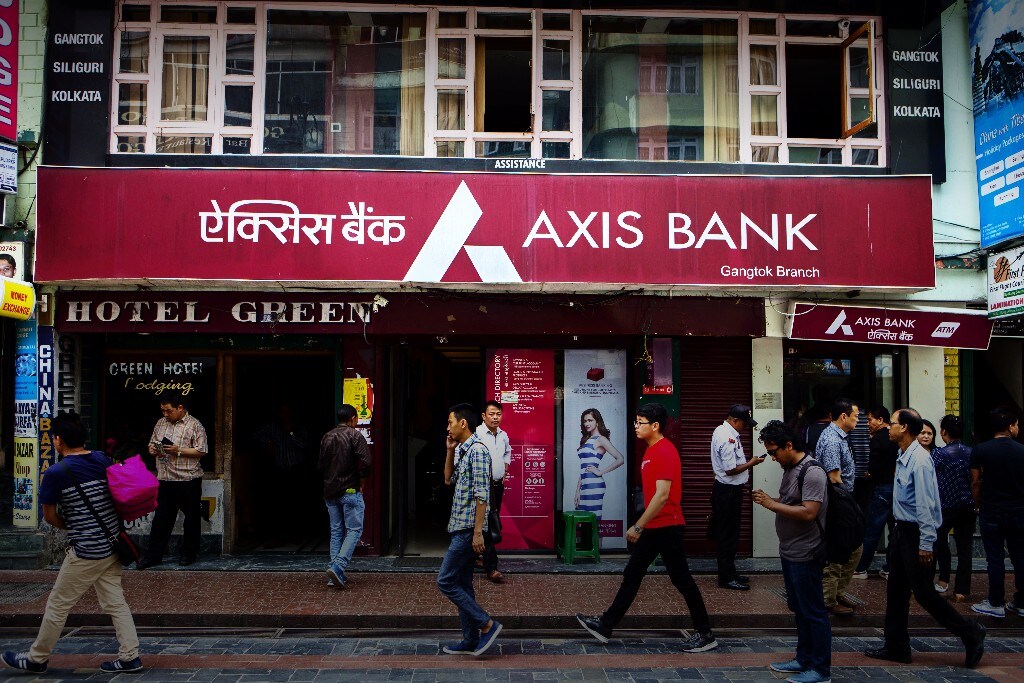 IIFL Upgrades Axis Bank On Fund Raising Plans
