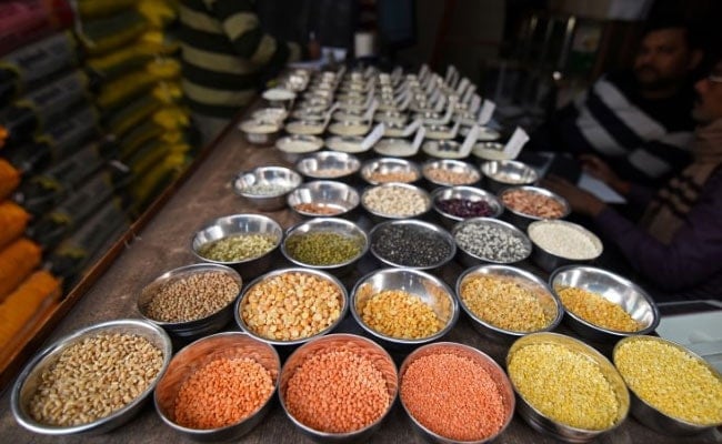 Wholesale Inflation Eases To  2.76% In January, Lowest In 10 Months
