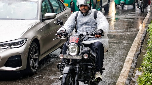 आज तो इंद्रदेव ने दिनभर रुलाया, दिल्ली NCR में कब थमेगी ये बेमौसम बारिश,  जानें 1 हफ्ते तक कैसा रहेगा मौसम