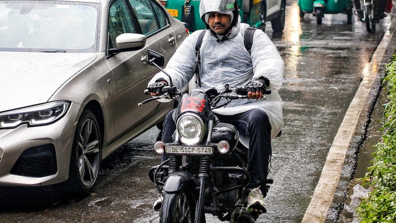 आज तो इंद्रदेव ने दिनभर रुलाया, दिल्ली NCR में कब थमेगी ये बेमौसम बारिश,  जानें 1 हफ्ते तक कैसा रहेगा मौसम