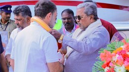 कर्नाटक में अभी भी नहीं सुलझा है सीएम पोस्ट का पेच, कब तक बचेगी सिद्धारमैया की कुर्सी, इनसाइड स्टोरी